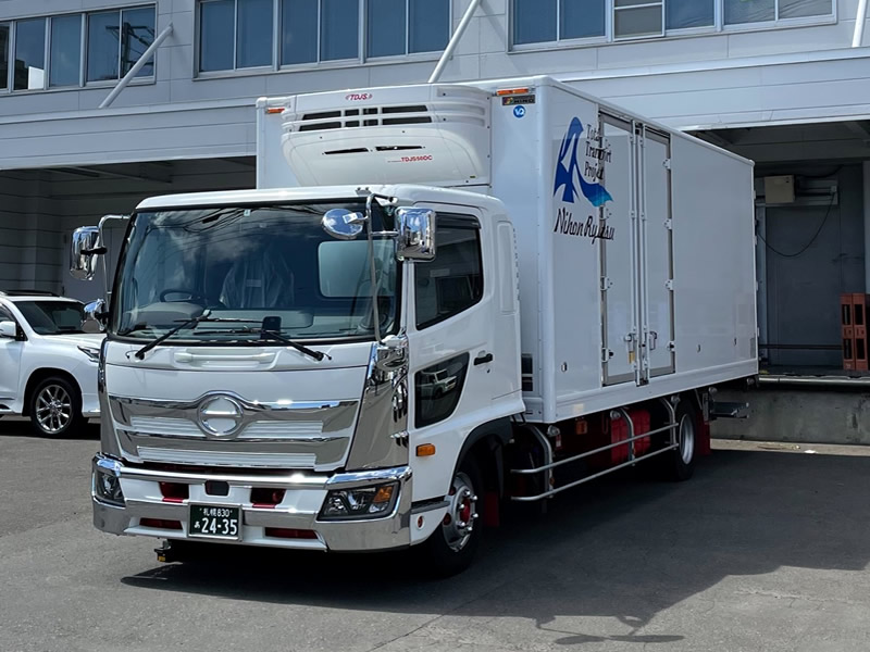 4t 冷蔵冷凍車