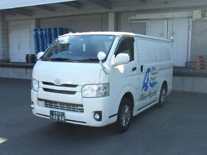 ワゴン冷凍冷蔵車